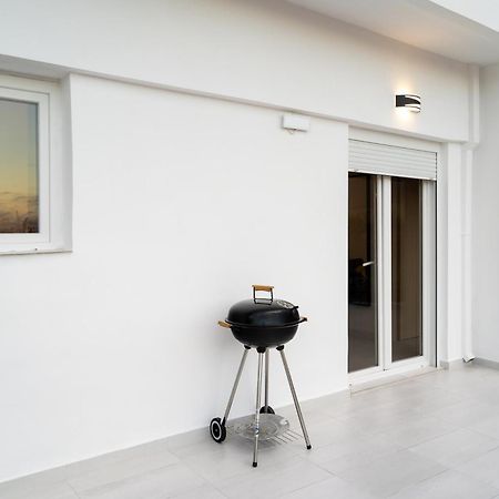 Hydra Apartment Патра Екстериор снимка